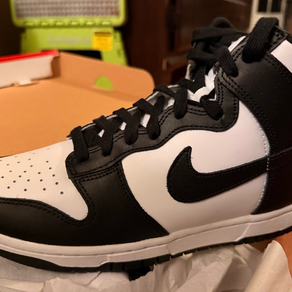 Nike Dunk High - Black and White